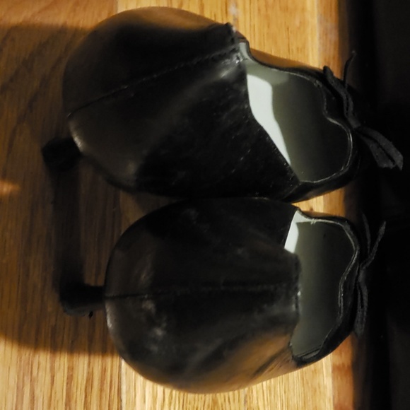 Shoes - Picture 3 of 3